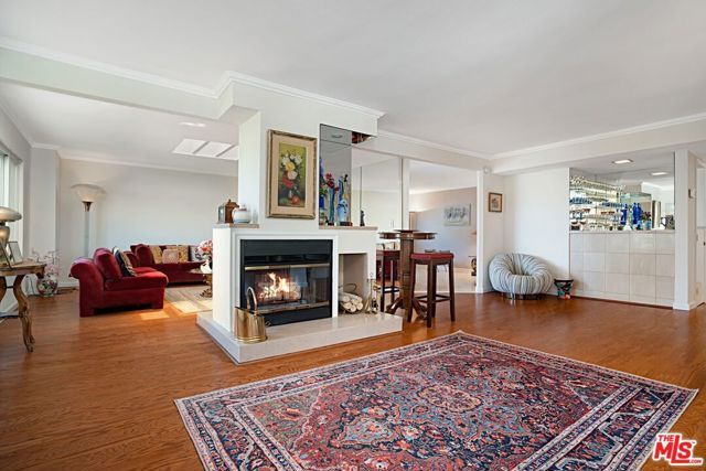 9330 Clifton Way 105, Beverly Hills, CA 90210