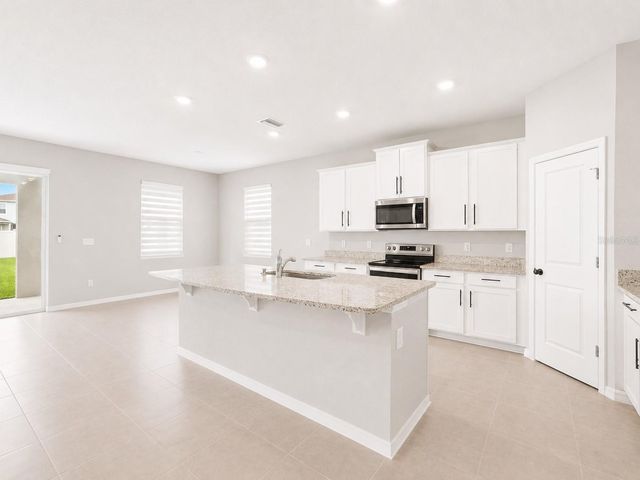 8469 HARDY BAY LOOP, Wesley Chapel, FL 33545