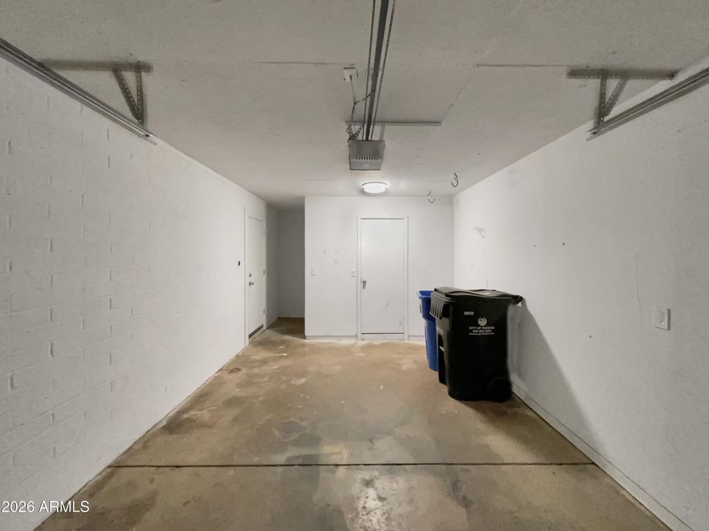 Image 16 of property listing at 1838 W ALTA VISTA Road, Phoenix, AZ 85041