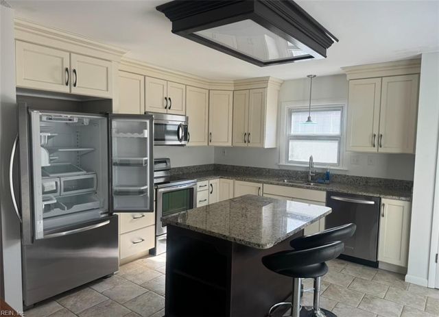 2205 Cutler RDG, Virginia Beach, VA 23454