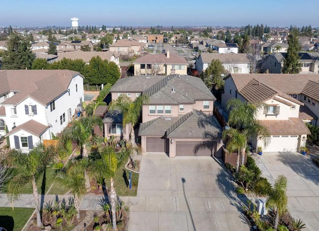 621 Bouma Ln, Ripon, CA 95366