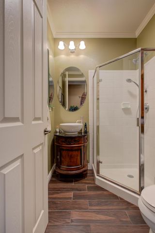 621 Bouma Ln, Ripon, CA 95366