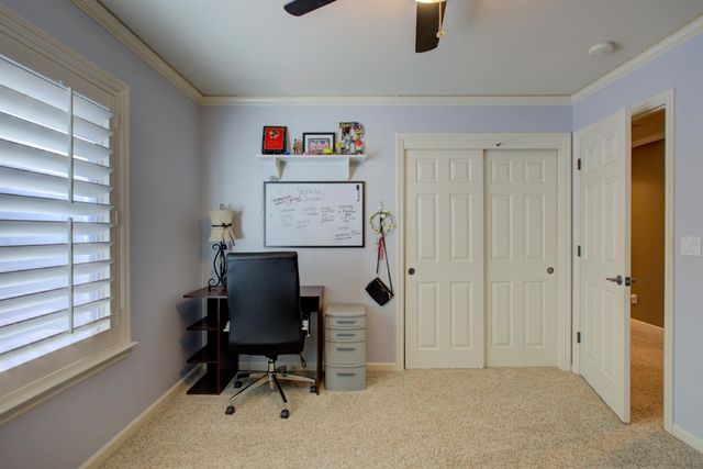 621 Bouma Ln, Ripon, CA 95366