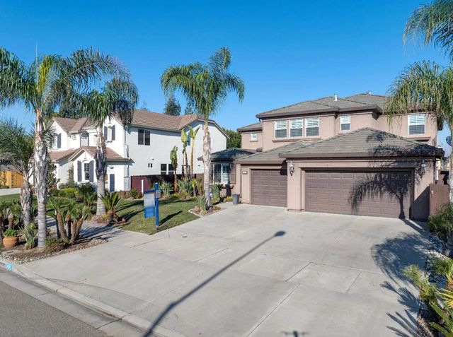 621 Bouma Ln, Ripon, CA 95366