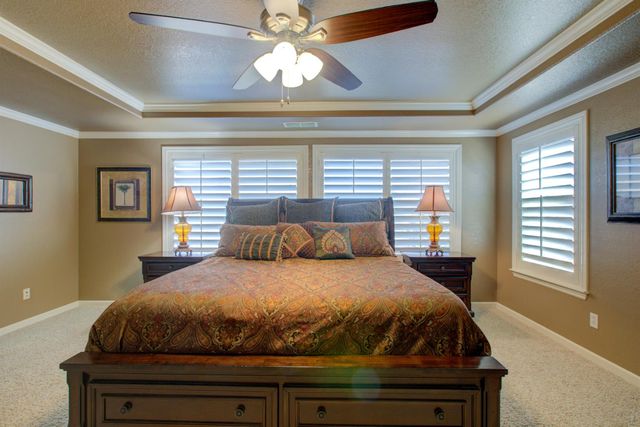 621 Bouma Ln, Ripon, CA 95366