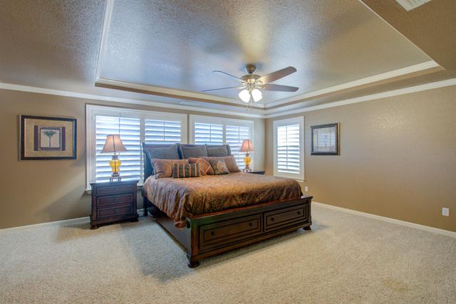 621 Bouma Ln, Ripon, CA 95366