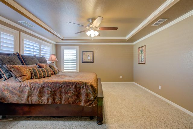 621 Bouma Ln, Ripon, CA 95366