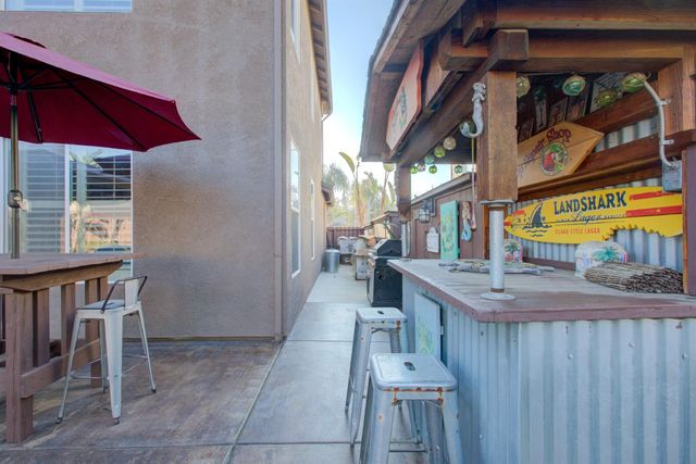 621 Bouma Ln, Ripon, CA 95366