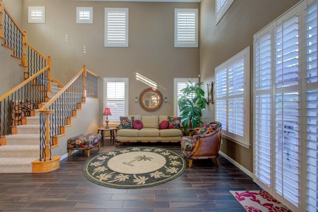 621 Bouma Ln, Ripon, CA 95366