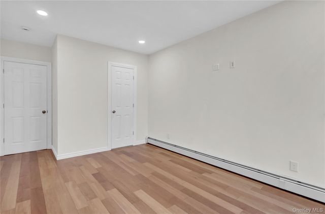 1010 California Place S, Island Park, NY 11558