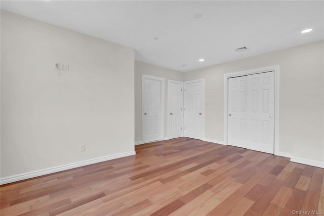 1010 California Place S, Island Park, NY 11558