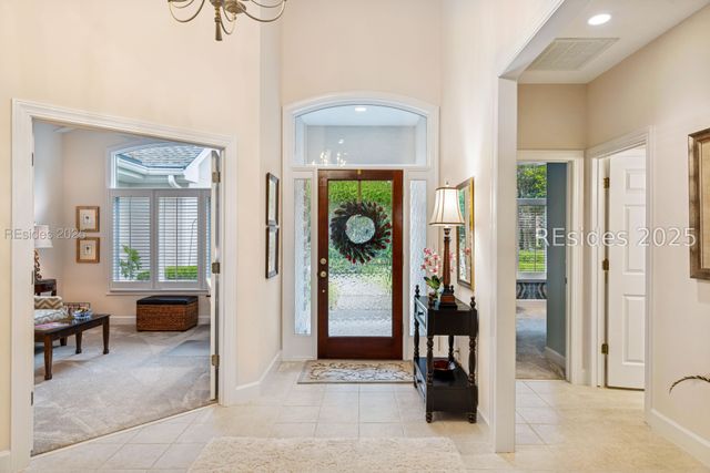 31 Toppin Dr, Hilton Head Island, SC 29926