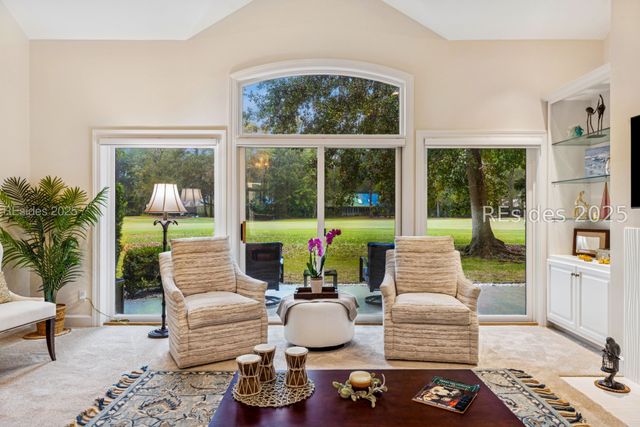 31 Toppin Dr, Hilton Head Island, SC 29926