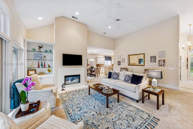 31 Toppin Dr, Hilton Head Island, SC 29926