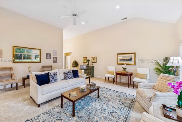 31 Toppin Dr, Hilton Head Island, SC 29926