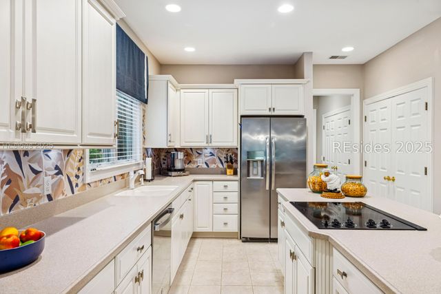 31 Toppin Dr, Hilton Head Island, SC 29926