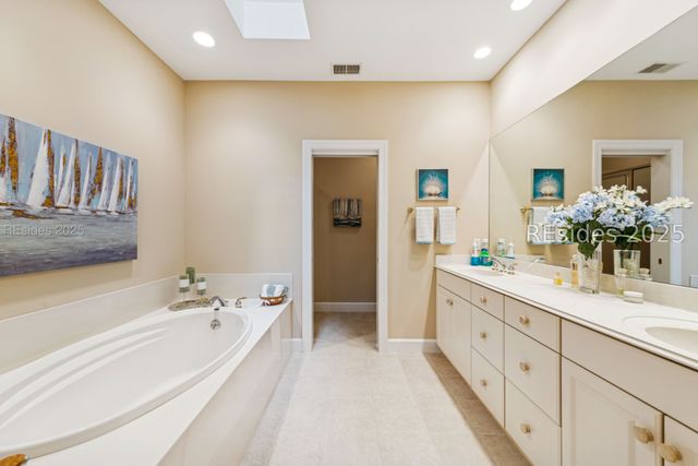 31 Toppin Dr, Hilton Head Island, SC 29926