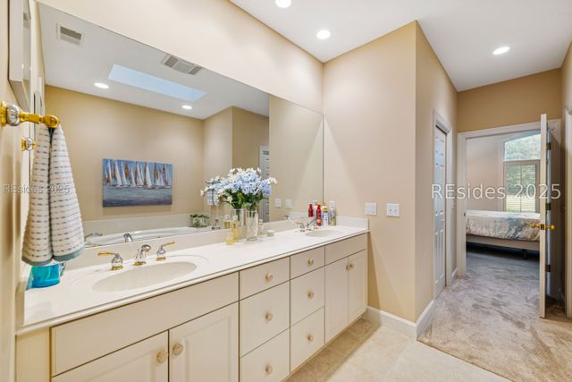 31 Toppin Dr, Hilton Head Island, SC 29926