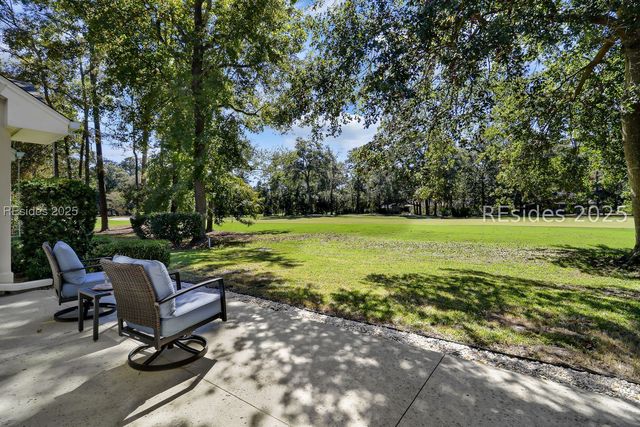 31 Toppin Dr, Hilton Head Island, SC 29926