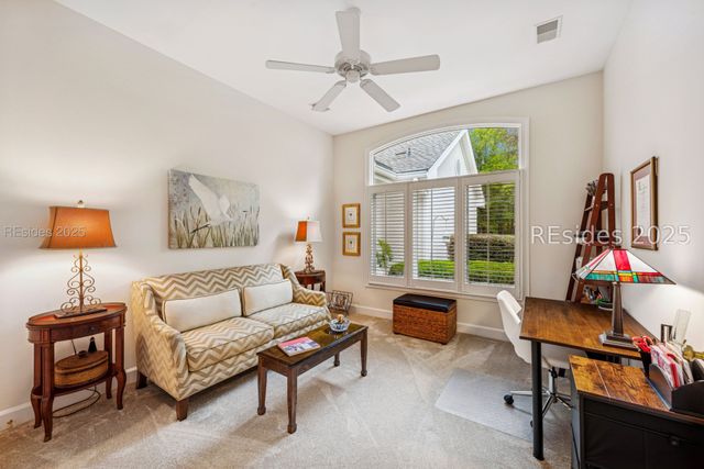 31 Toppin Dr, Hilton Head Island, SC 29926