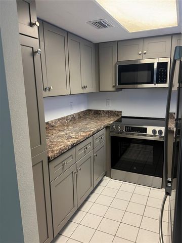 4956 HARBOR VILLA LANE 102, New Port Richey, FL 34652