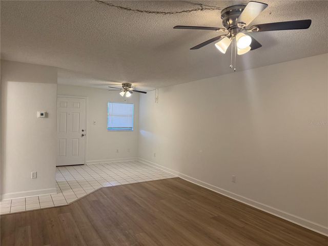 4956 HARBOR VILLA LANE 102, New Port Richey, FL 34652