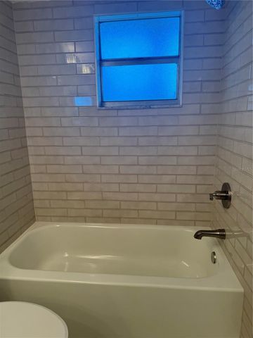 4956 HARBOR VILLA LANE 102, New Port Richey, FL 34652