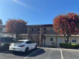 4956 HARBOR VILLA LANE 102, New Port Richey, FL 34652