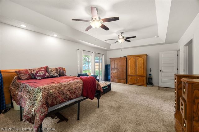 3127 Twin Oaks Road, Van Buren, AR 72956