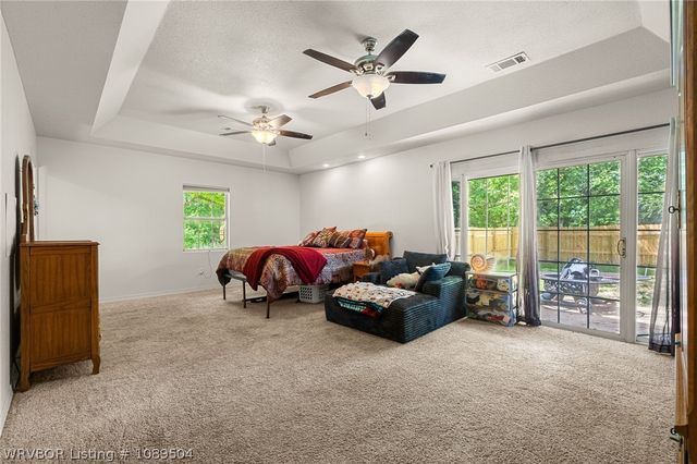 3127 Twin Oaks Road, Van Buren, AR 72956
