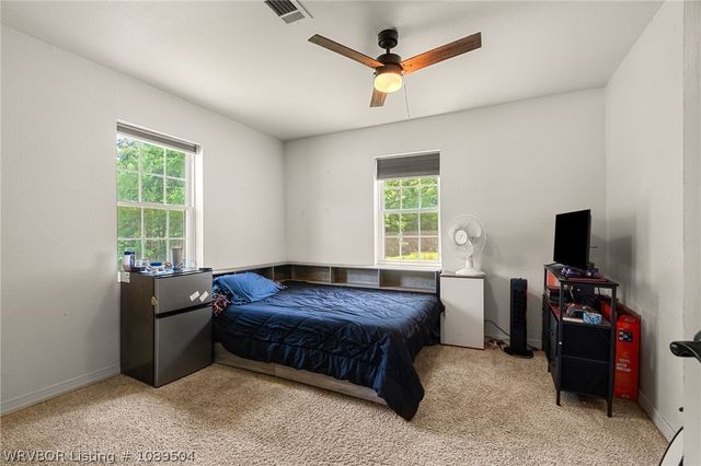 3127 Twin Oaks Road, Van Buren, AR 72956