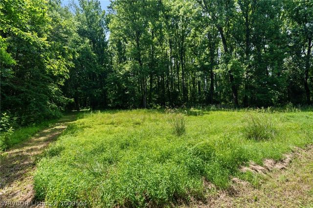 3127 Twin Oaks Road, Van Buren, AR 72956