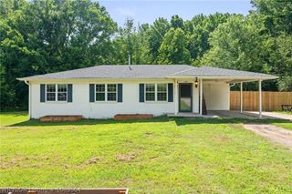 3127 Twin Oaks Road, Van Buren, AR 72956