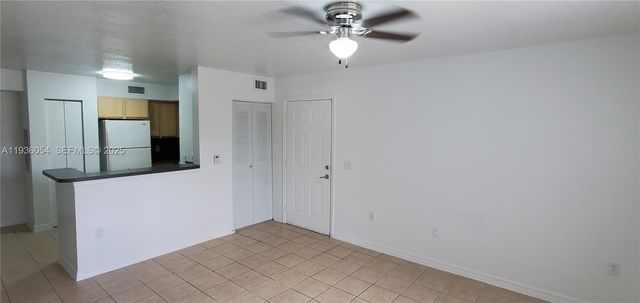 7715 NW 22nd Ave 201, Miami, FL 33147