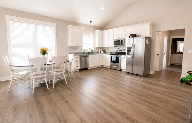 12 Willow Cir, Mcminnville, TN 37110