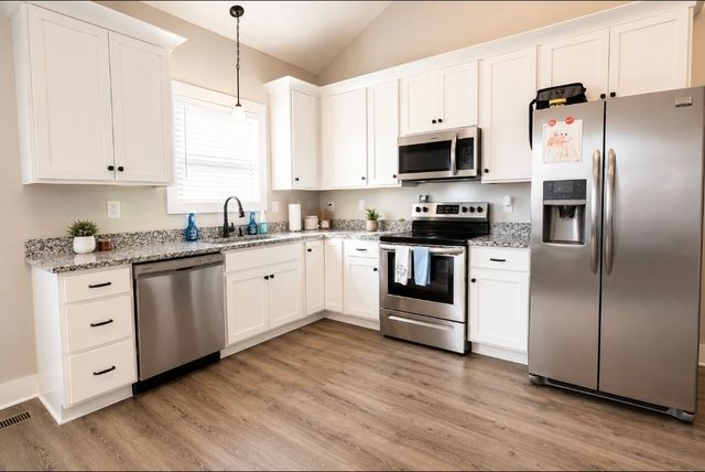 12 Willow Cir, Mcminnville, TN 37110