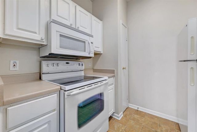 12166 Metric BLVD 212, Austin, TX 78758