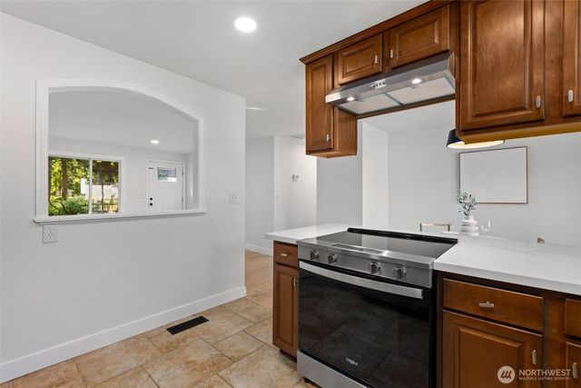 33614 35th Avenue SW, Federal Way, WA 98023