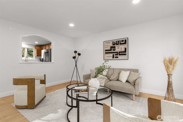 33614 35th Avenue SW, Federal Way, WA 98023