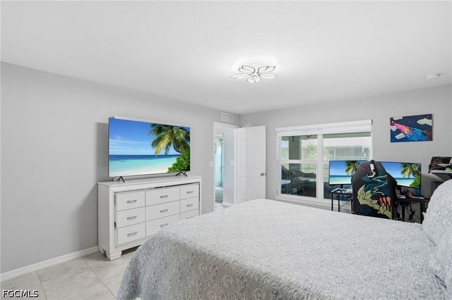 1201 NW 14th PL, Cape Coral, FL 33993