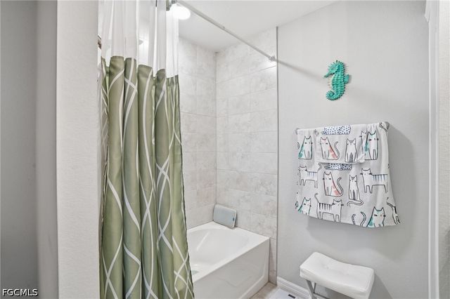 1201 NW 14th PL, Cape Coral, FL 33993