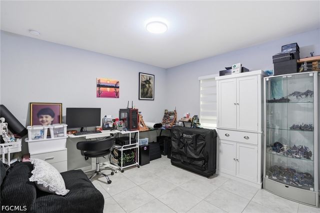 1201 NW 14th PL, Cape Coral, FL 33993