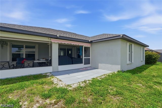 1201 NW 14th PL, Cape Coral, FL 33993