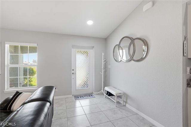 1201 NW 14th PL, Cape Coral, FL 33993