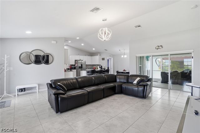 1201 NW 14th PL, Cape Coral, FL 33993