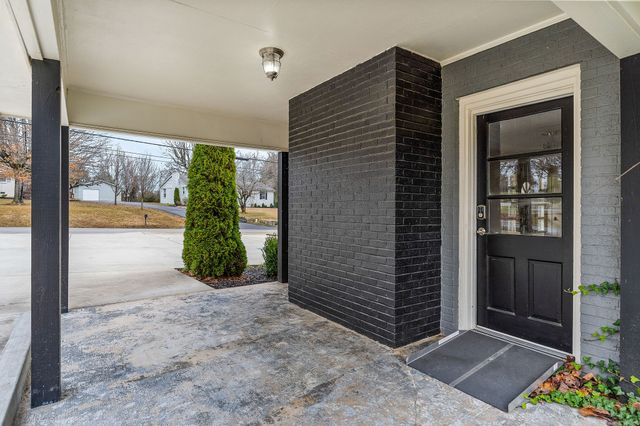 805 N Chancery St, Mcminnville, TN 37110