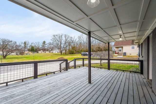 805 N Chancery St, Mcminnville, TN 37110