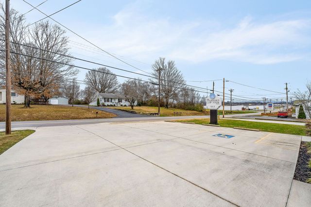 805 N Chancery St, Mcminnville, TN 37110