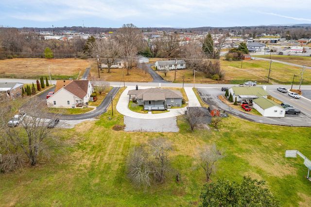 805 N Chancery St, Mcminnville, TN 37110
