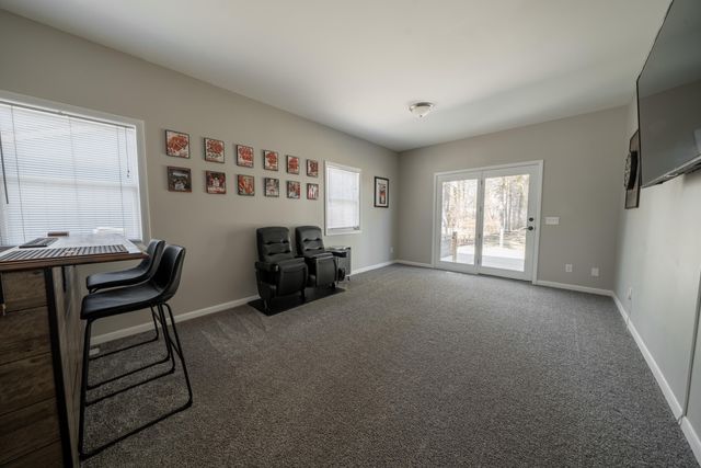 427 Lamoreaux Drive Nw, Alpine Twp, MI 49321